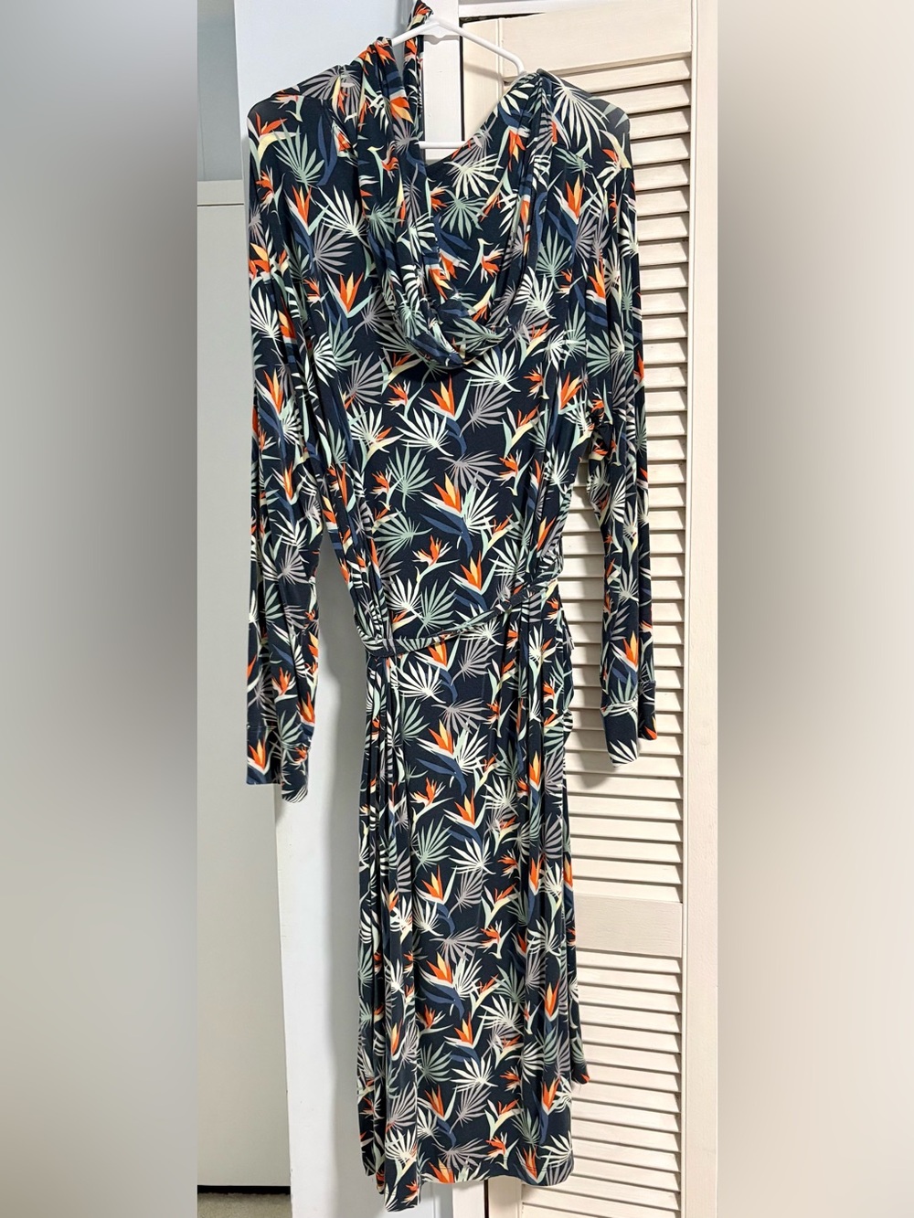 MeUndies birds of paradise flowered bath robe+hoodie +pockets & fabric belt, XL+ - Picture 2 of 6